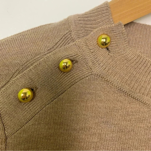 H&M Crewneck Gold Button Sweater - Picture 4 of 6